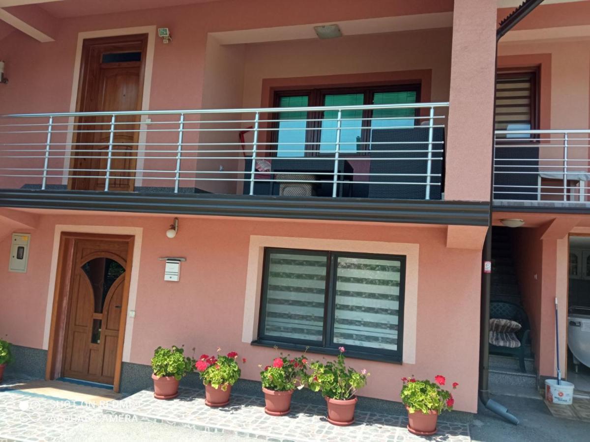 Guest House Ahmo Halilcevic Dubrave Gornje Exterior foto